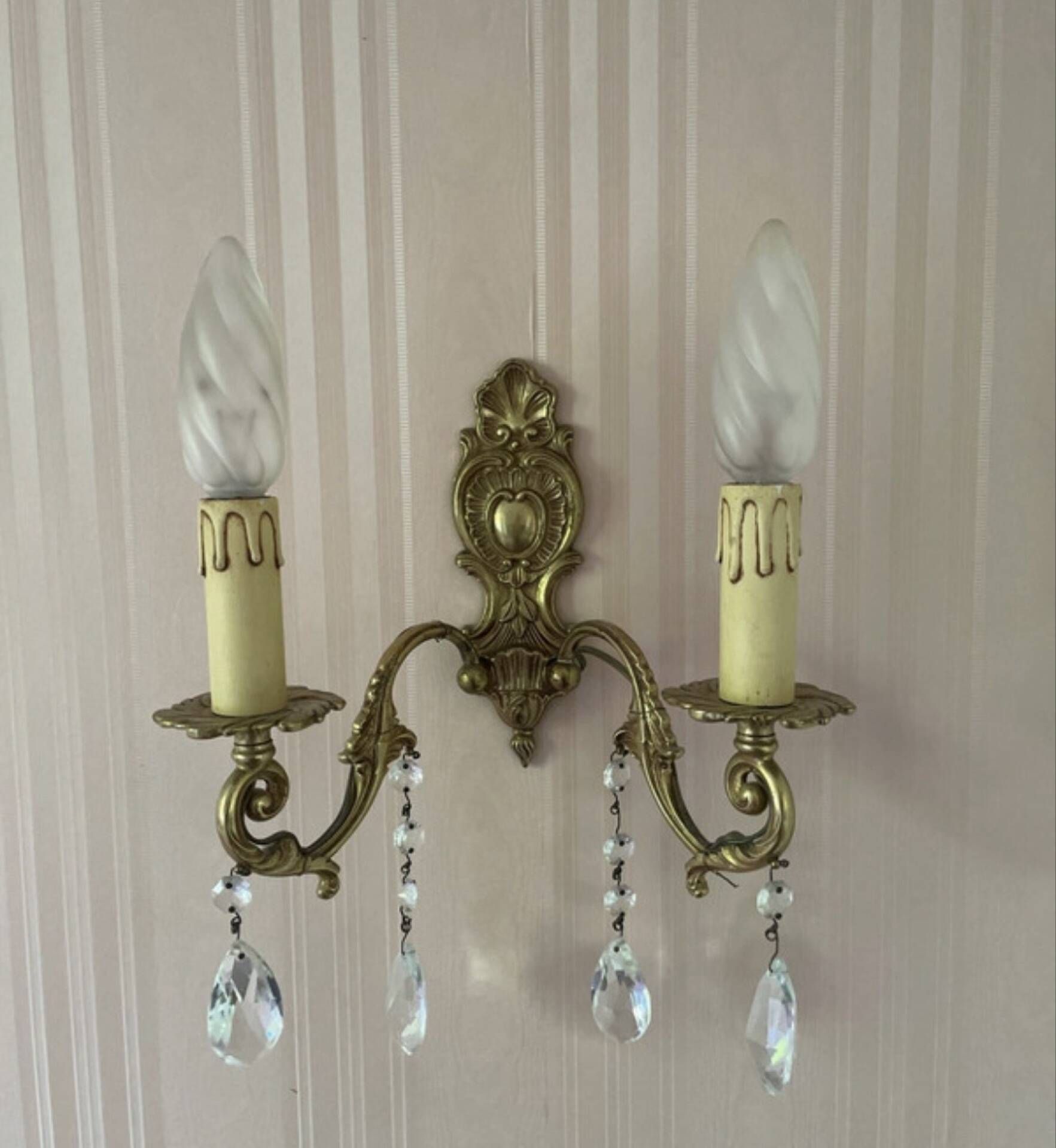 Applique en bronze et pampilles