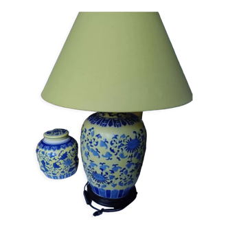 Lot lampe et pot porcelaine chinoise