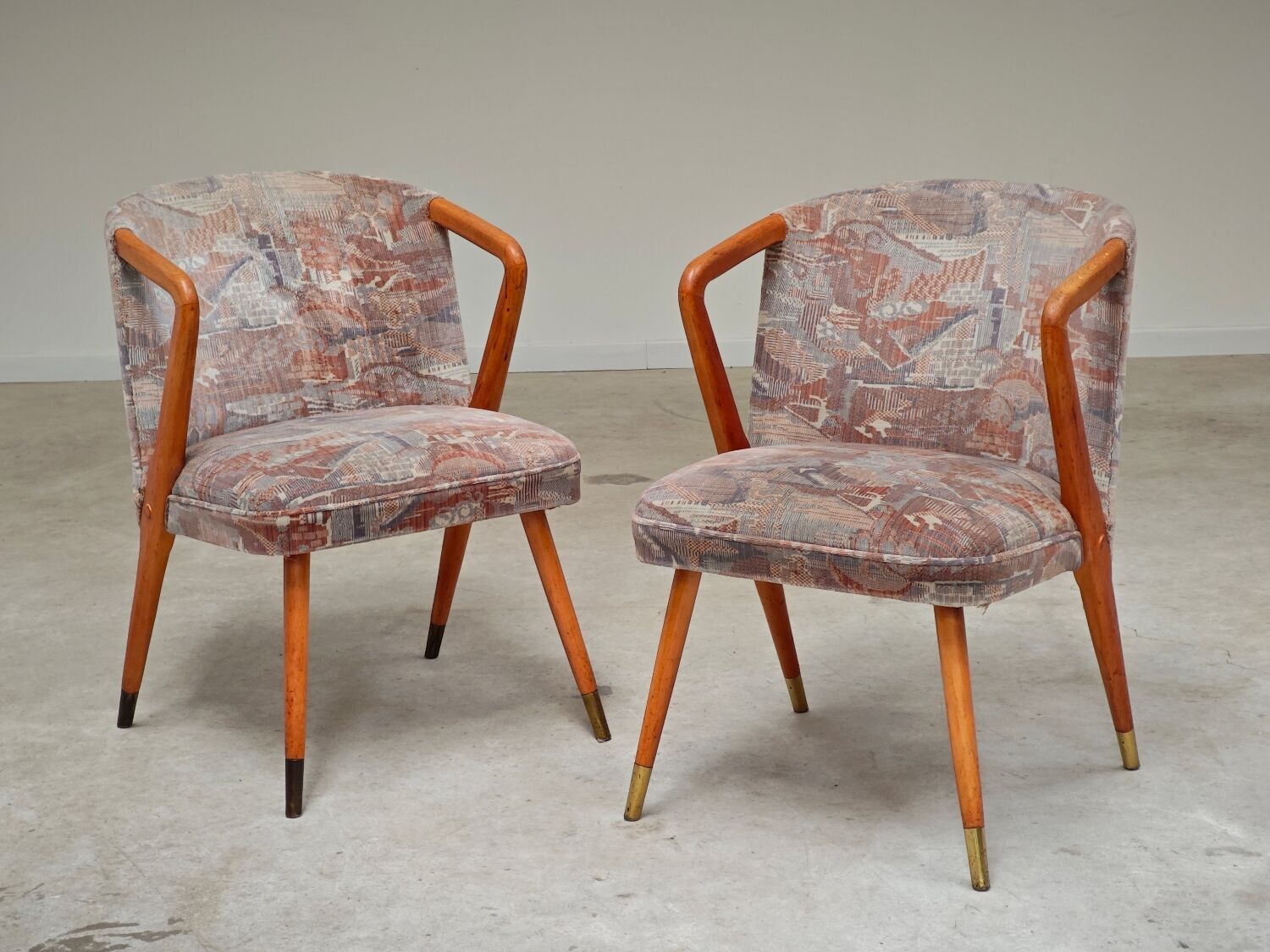 Pair of armchairs / chairs with armrests by Ludvik Volak
