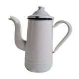 White enamelled coffee maker