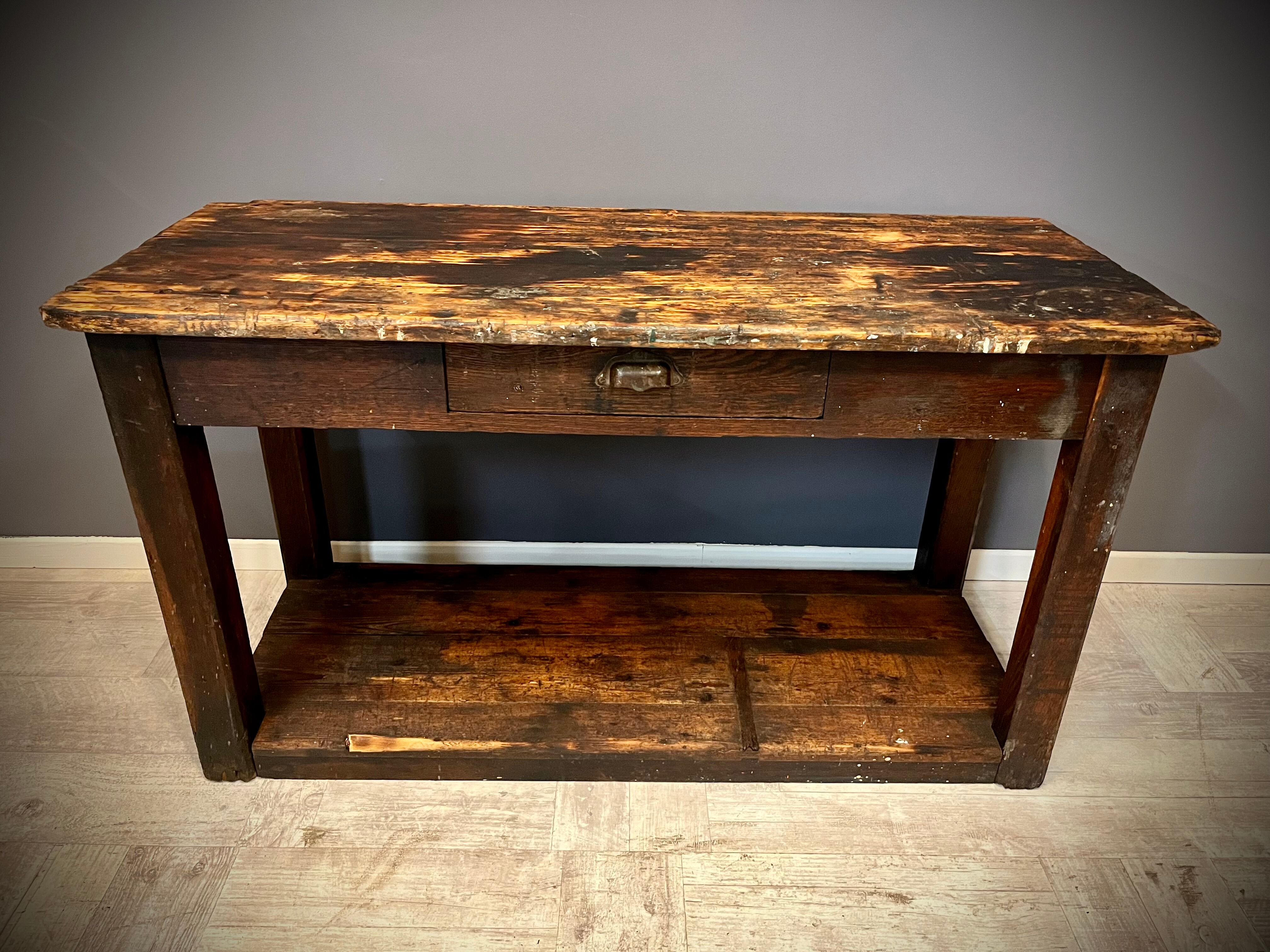 Table old zinc roofer