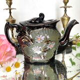 Antique Victorian teapot, English pottery