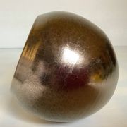 Small round vase, cracked golden ceramic.