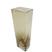 Vase postmoderne