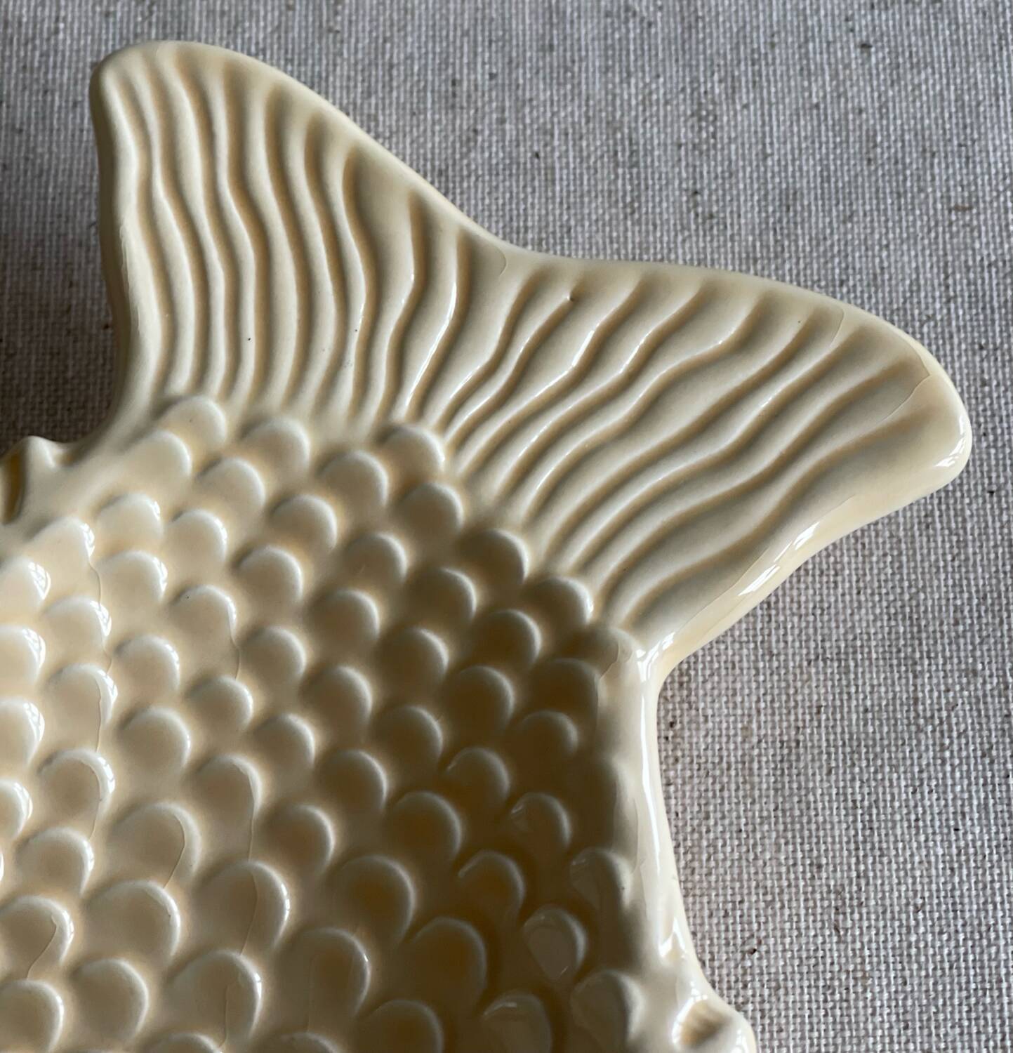 Ceramic pocket emptier