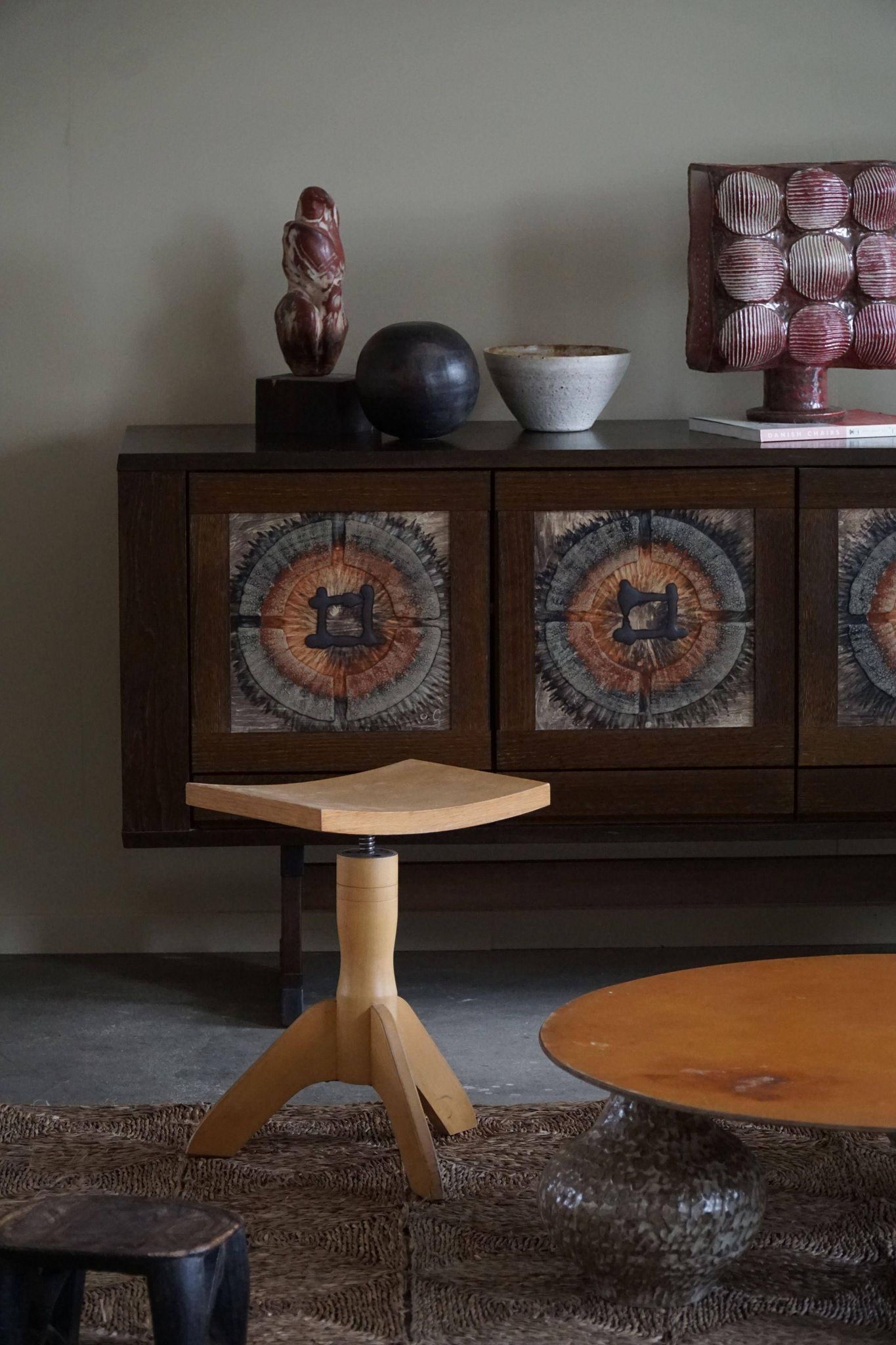 Tabouret trépied pivotant en orme, design danois du milieu du siècle, années 1970