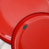 Set of 2 red enamelled dishes