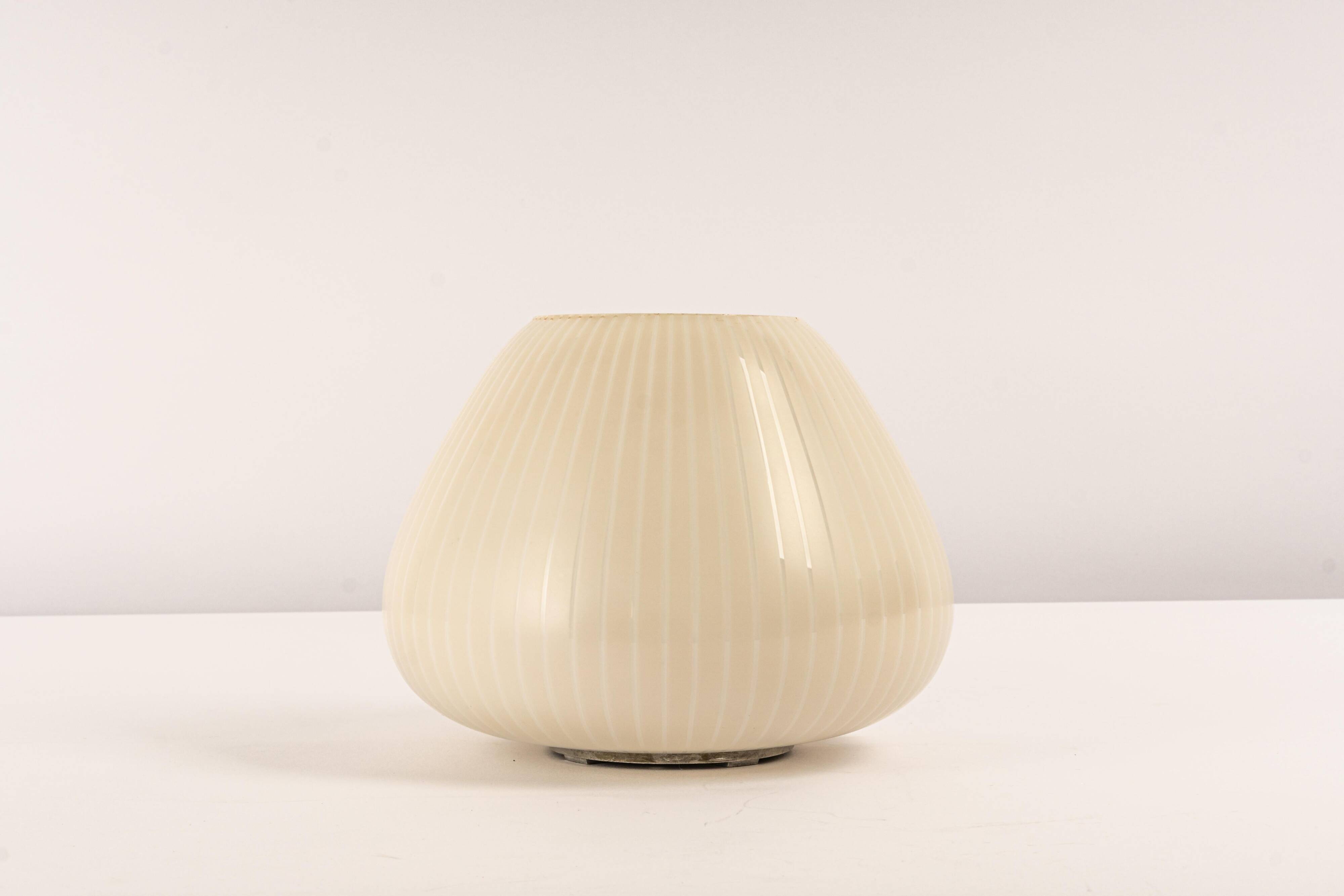 Small lamp designed by Wagenfeld Peill & Putzler, Juno, Germany, 1950s.