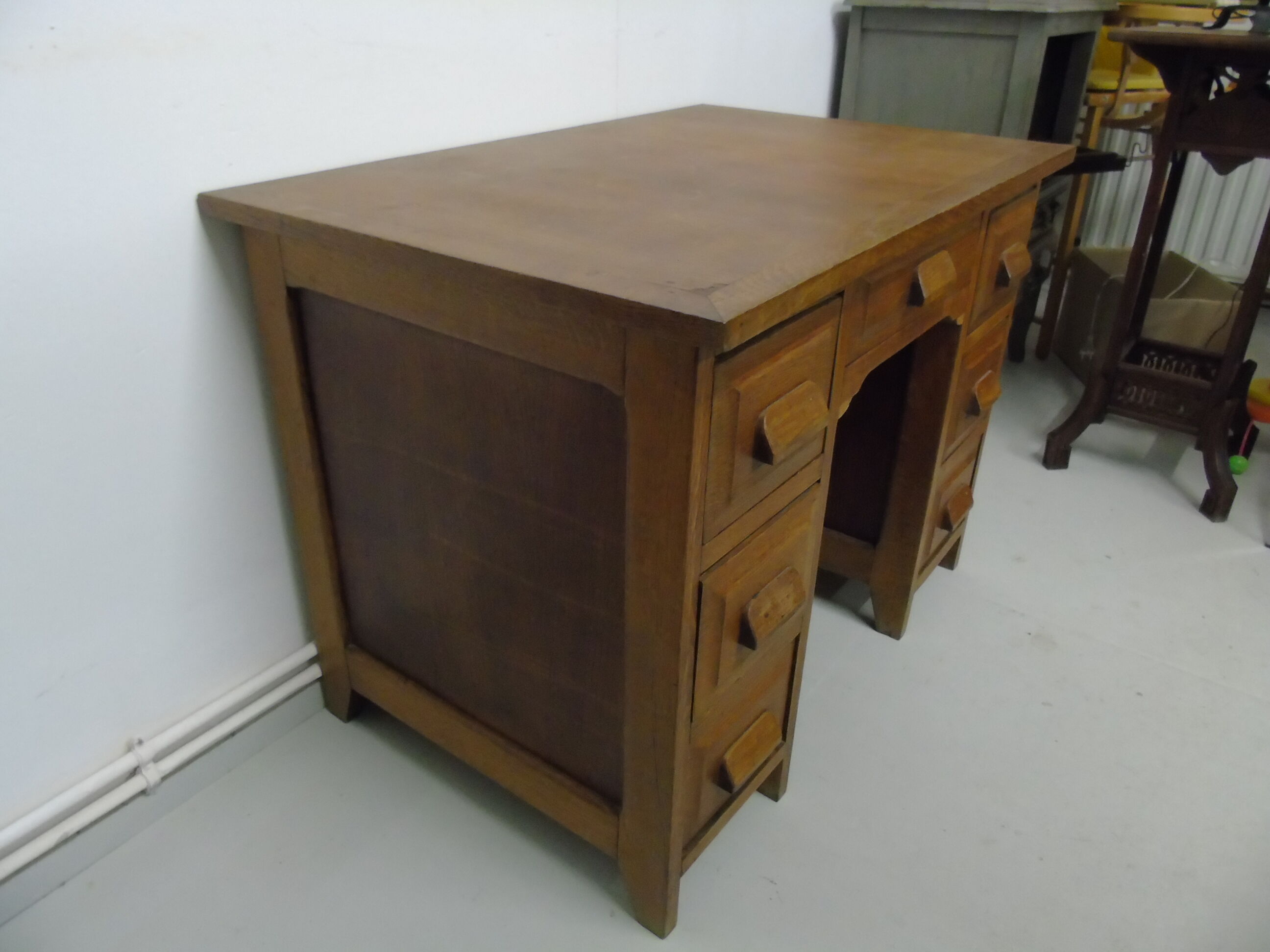 Oak children's desk