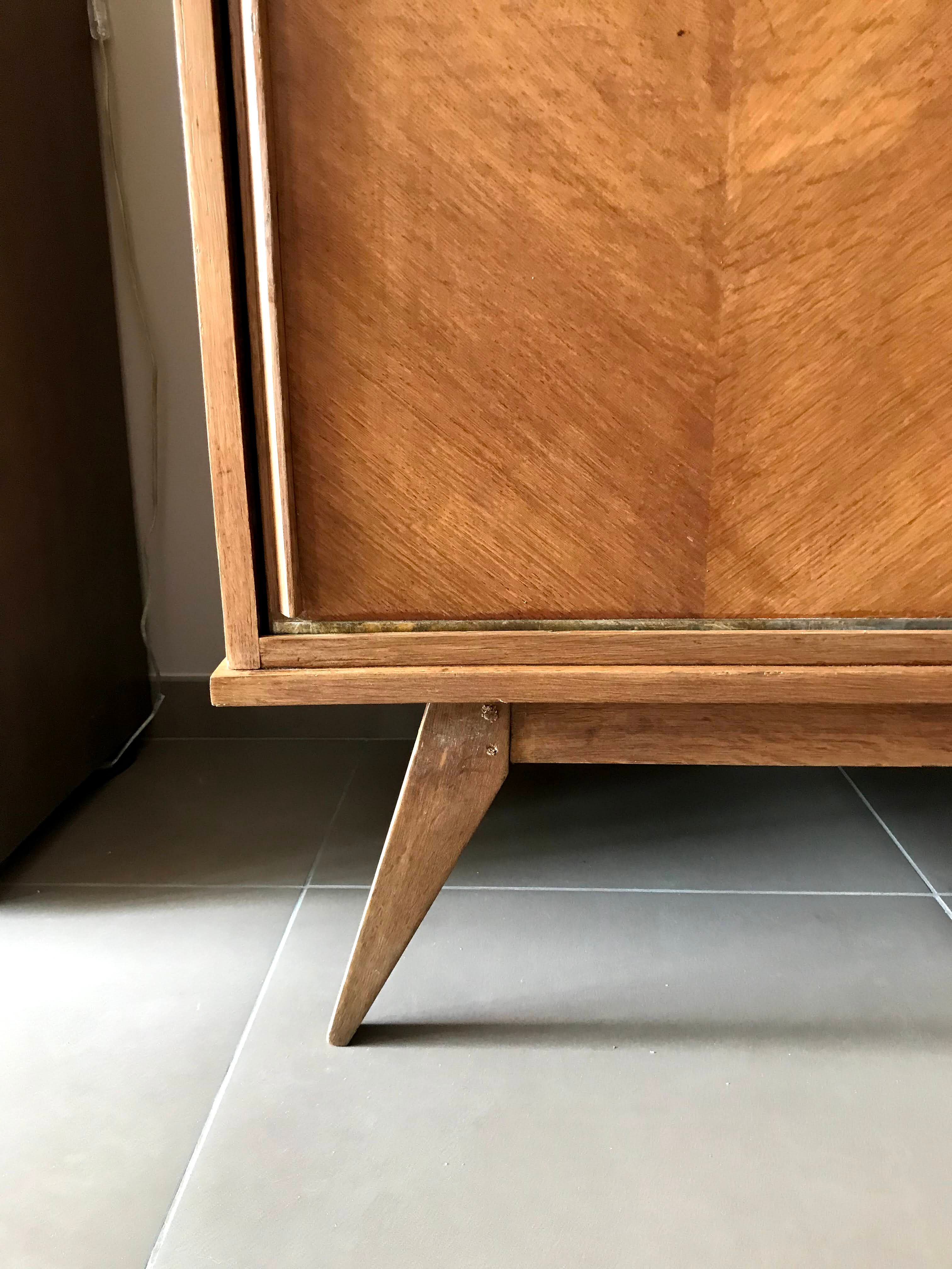 Wardrobe sewing door