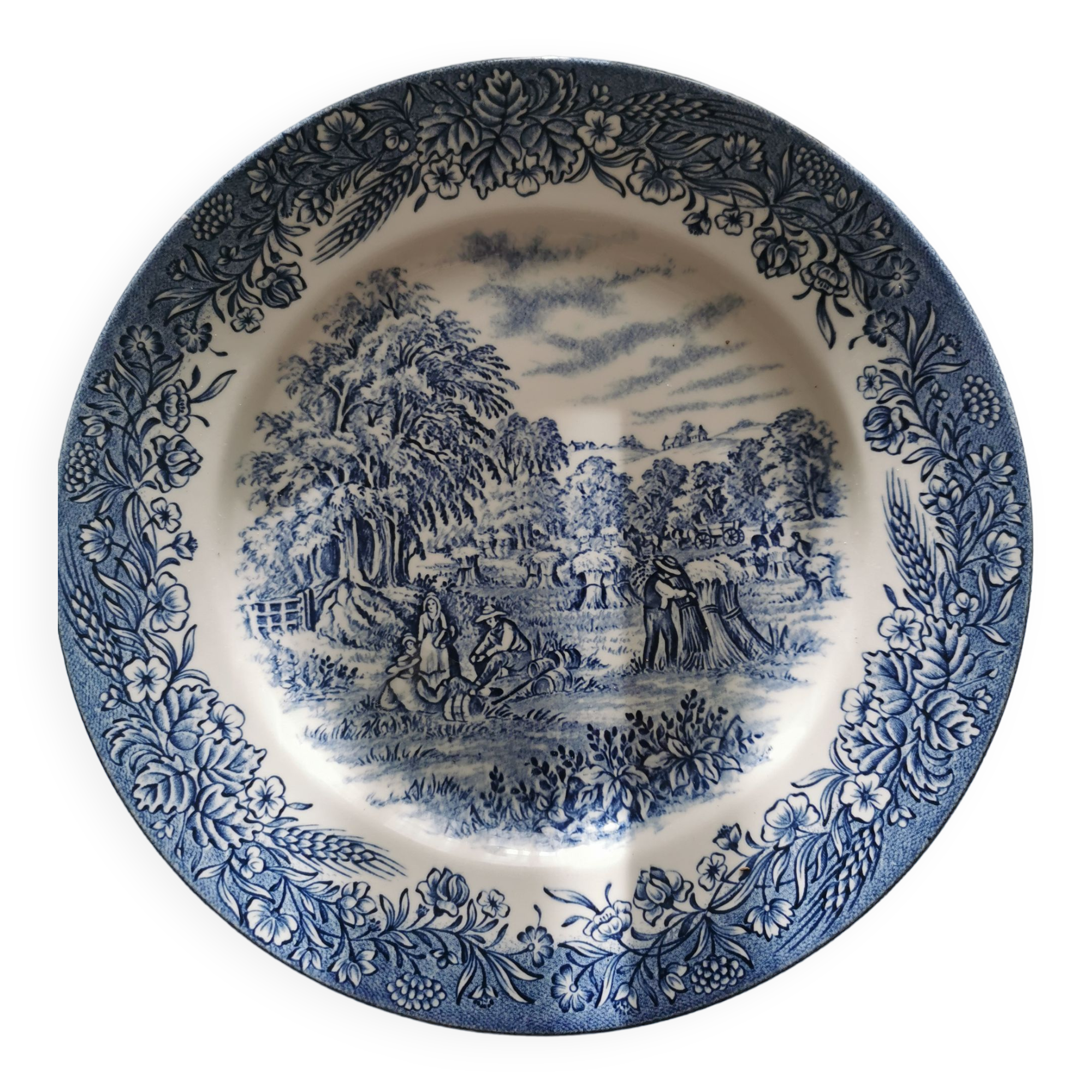 Churchill England porcelain dinner plate. Currier & Ives Harvest Pattern
