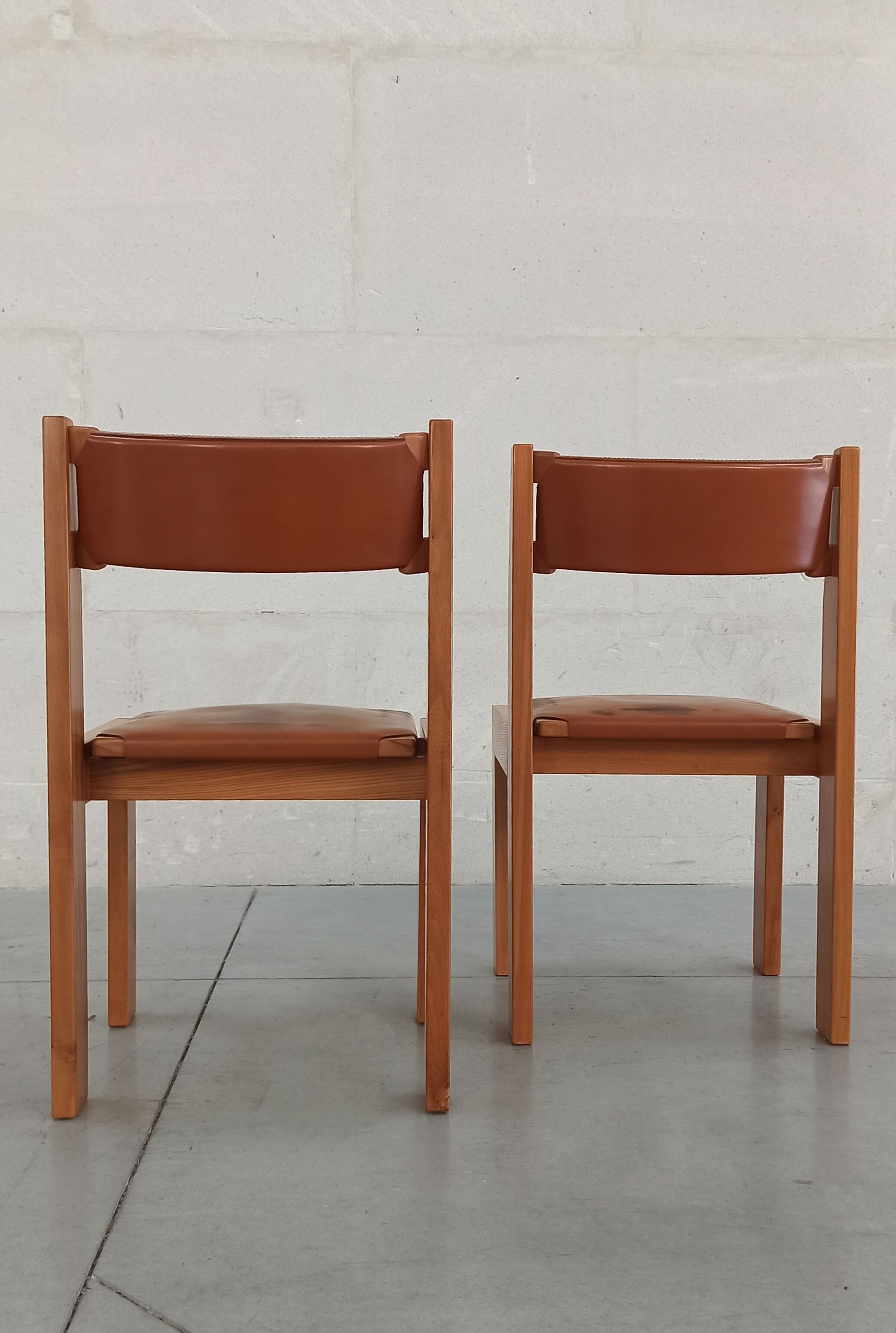 Elm and leather chairs, 80