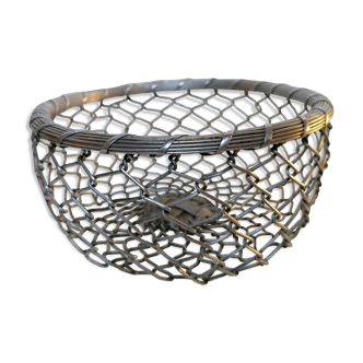 Metal wire basket