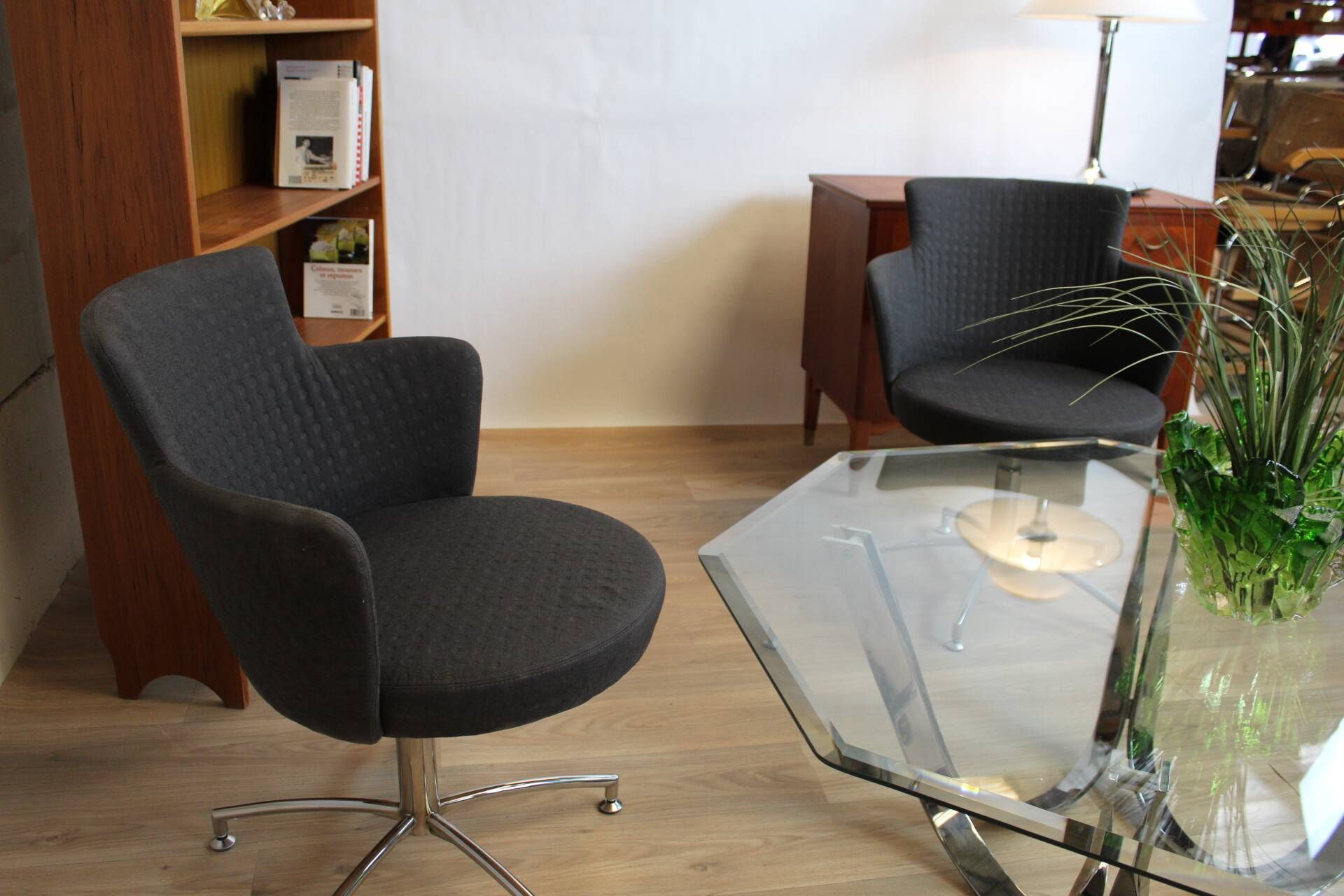 2 vintage swivel armchairs in gray fabric by axelson for garnas 2014 sweden
