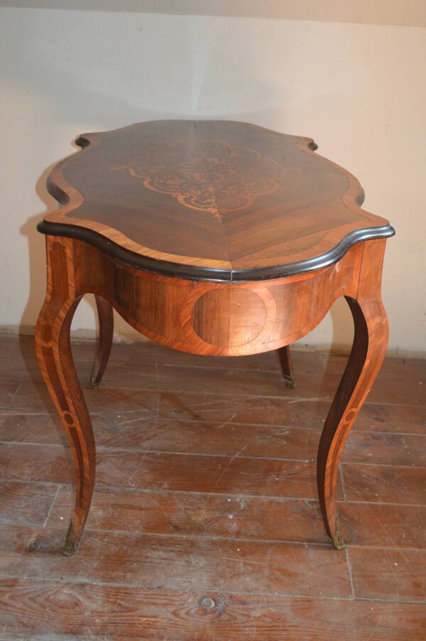 Table en marqueterie style Napoléon III