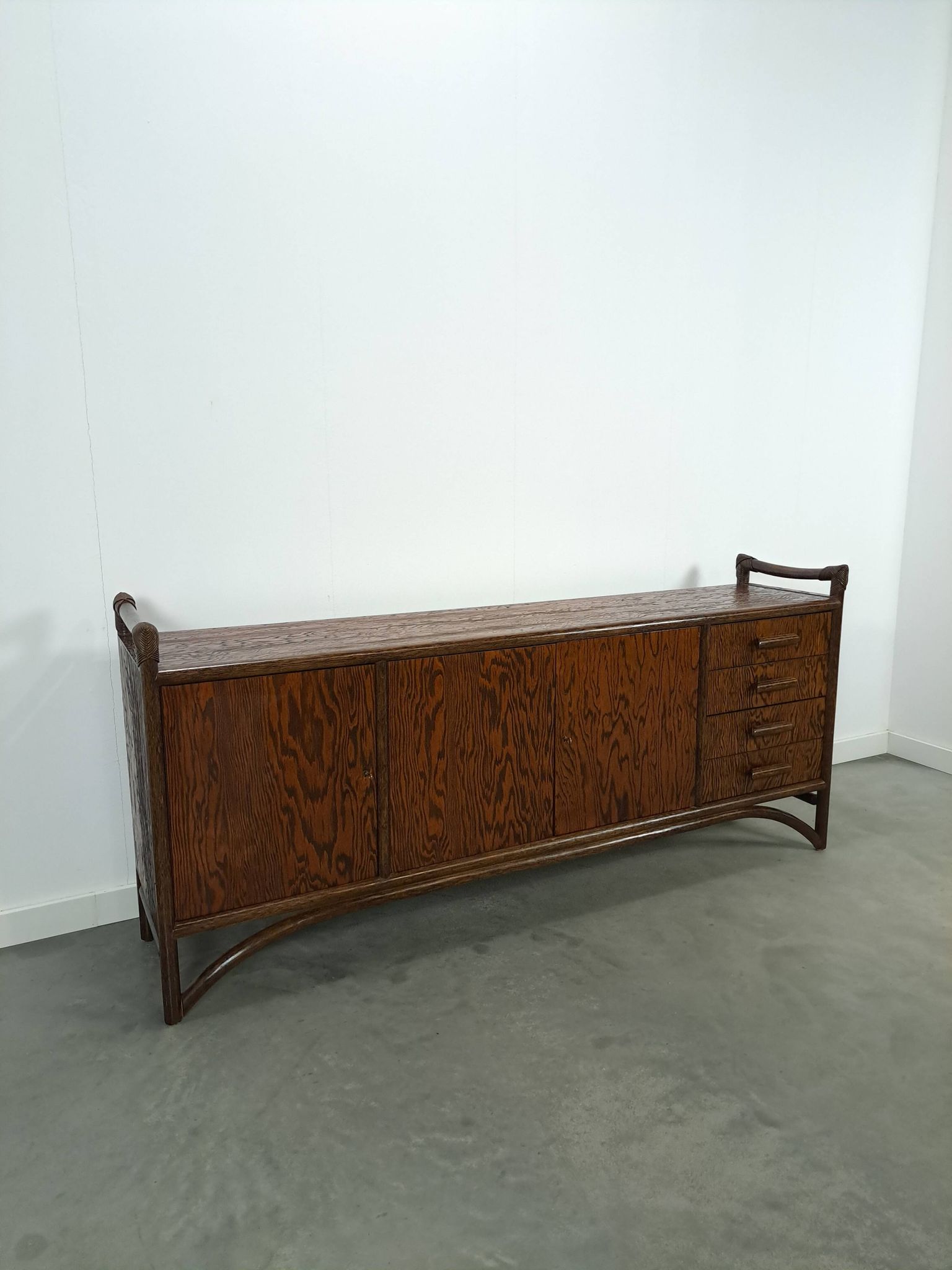 Buffet vintage en bambou