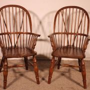 Pair of 19th Century English Windsor Armchairs