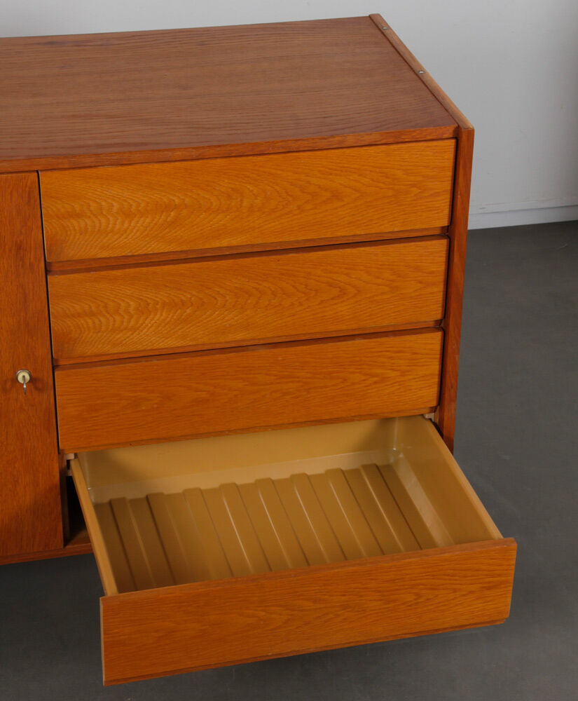 Buffet par Jiri Jiroutek modèle U-458, 1960