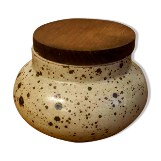 Speckled stoneware pot