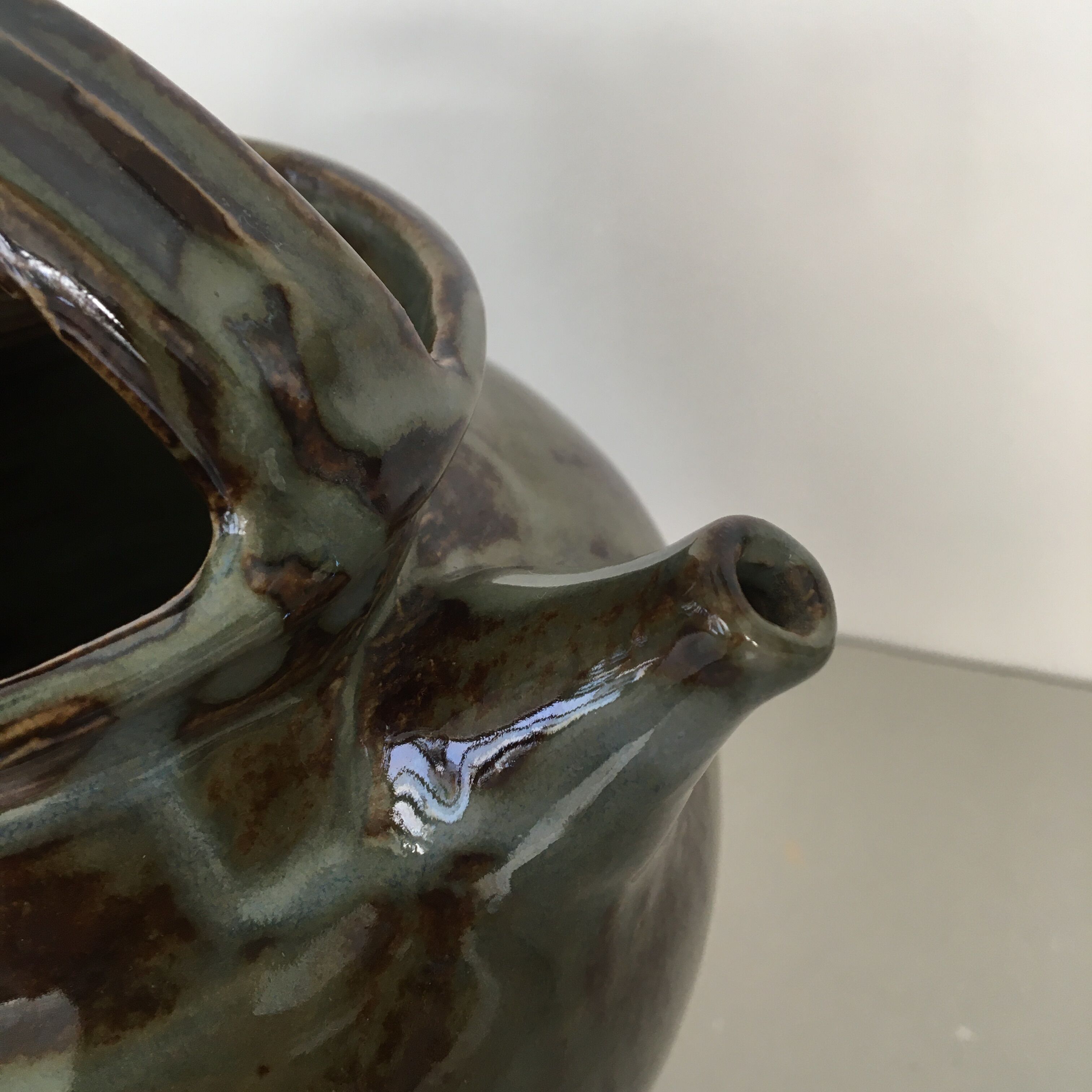 Pitcher gargoulette in enamelled sandstone