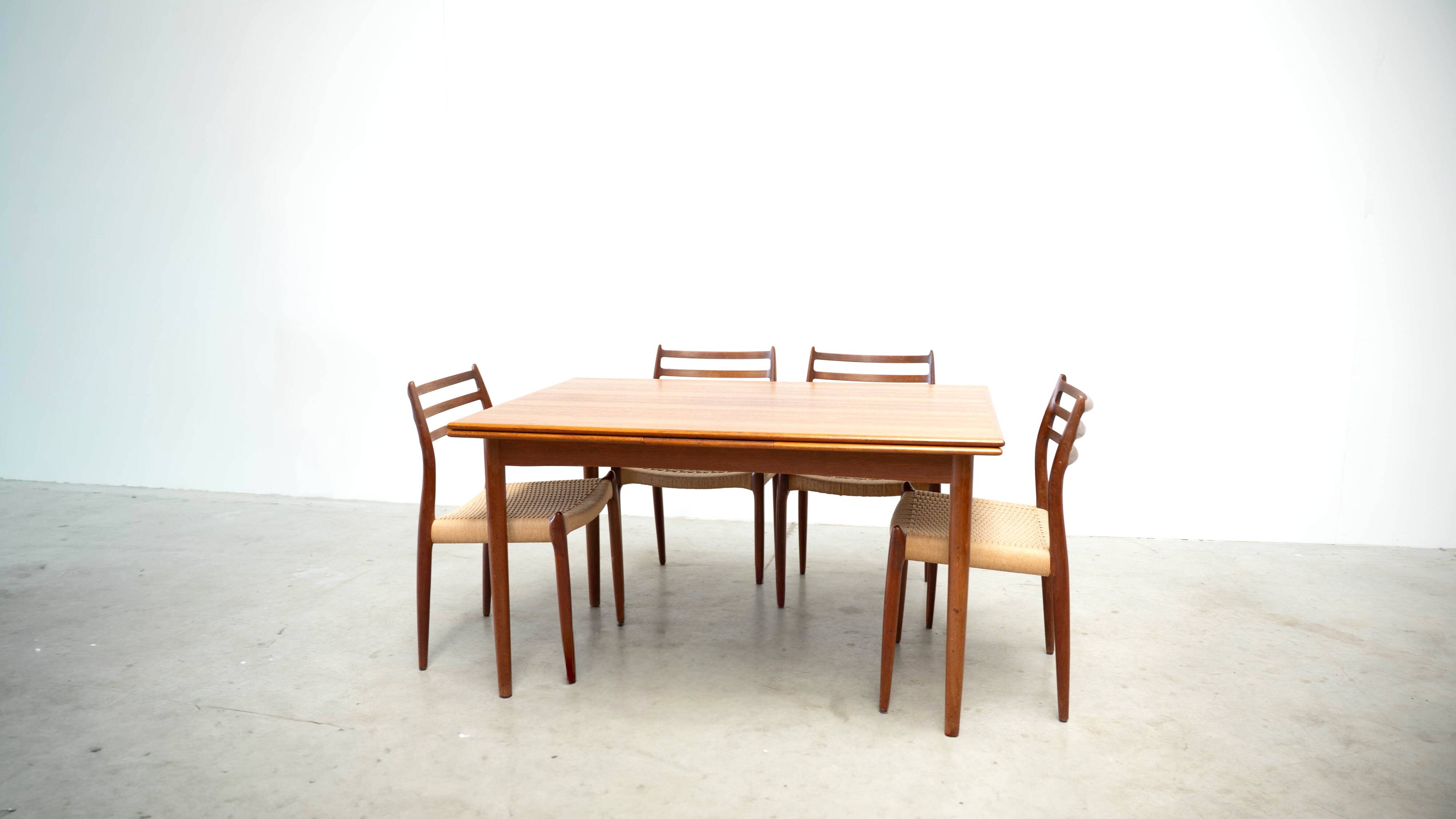 Niels O Moller dining table