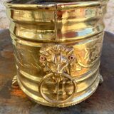 Jardiniere cache pot
