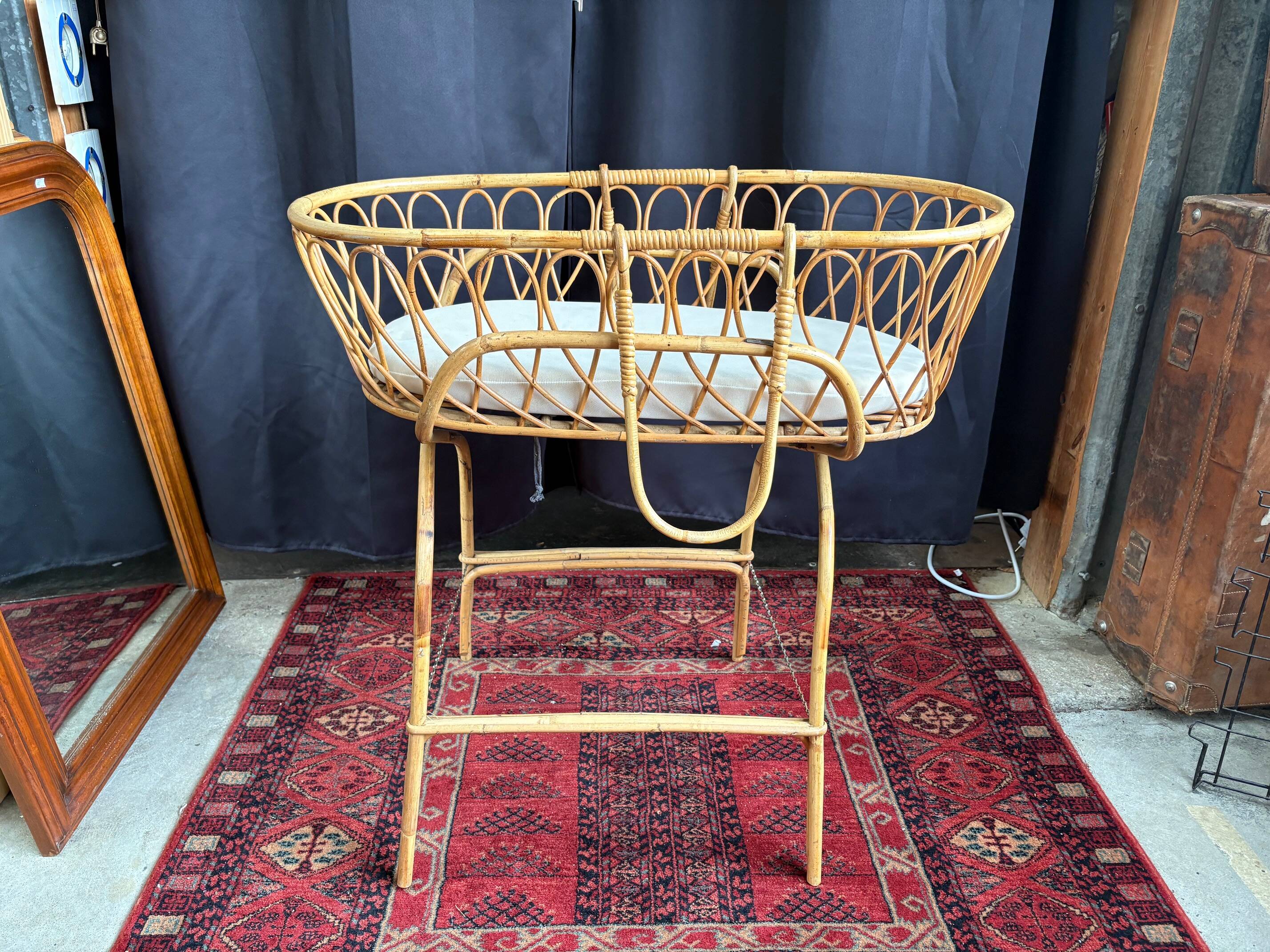 Vintage rattan crib – 1960s/70s