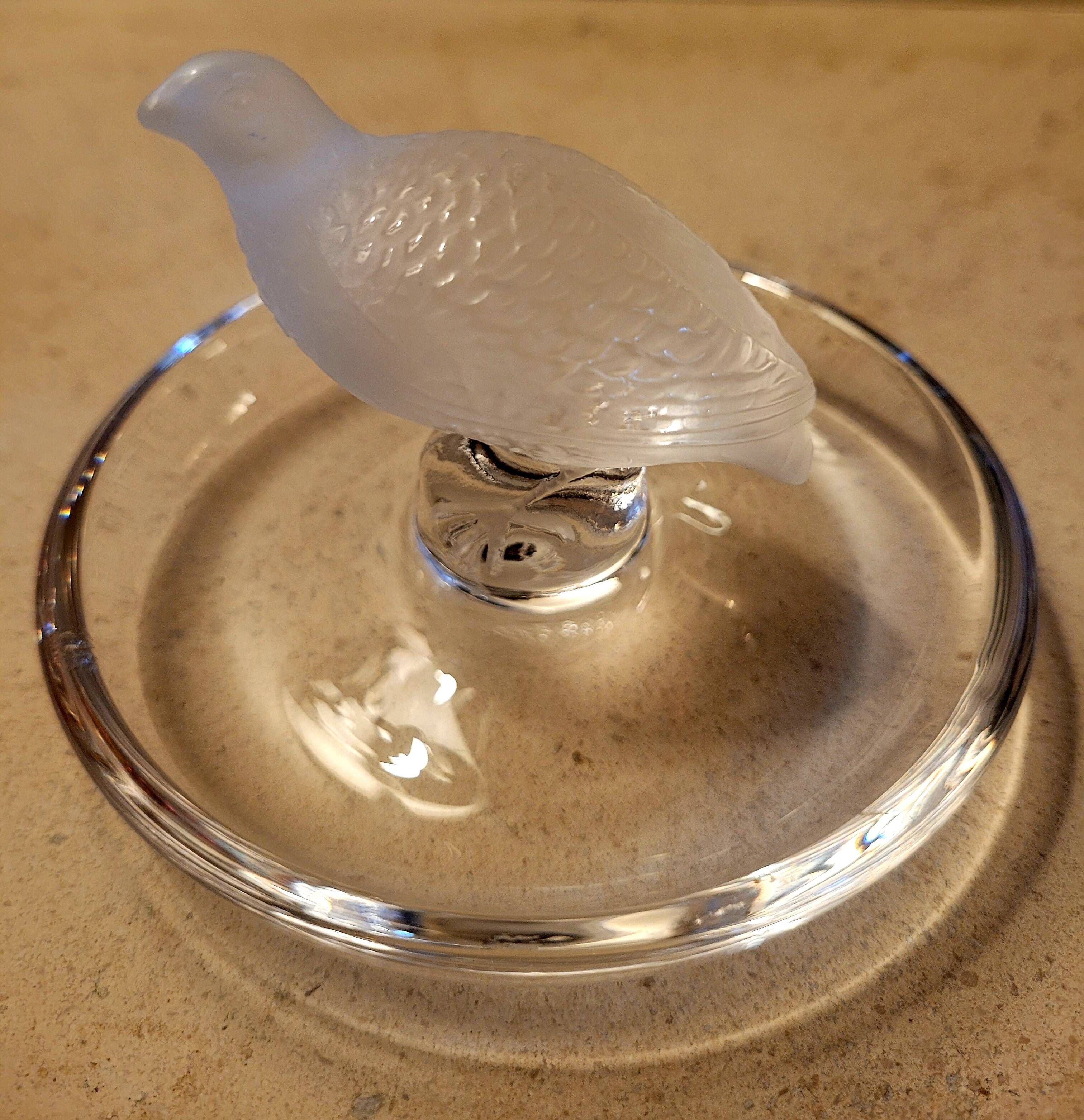 Baguier coupelle en cristal Lalique