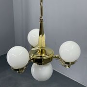 Chandelier en laiton et verre opalin Art Déco, années 1930