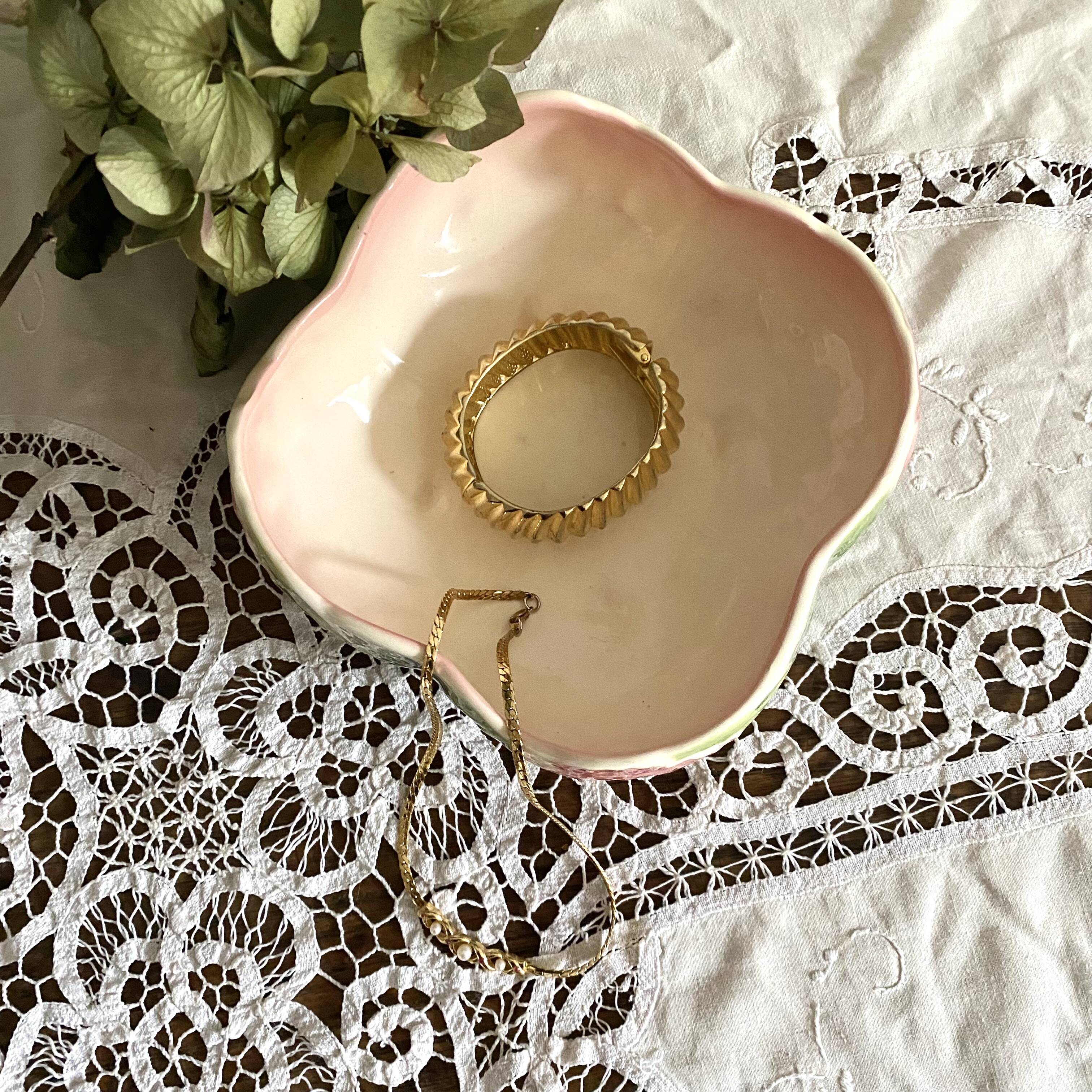 St Clément France Art Nouveau slip dish