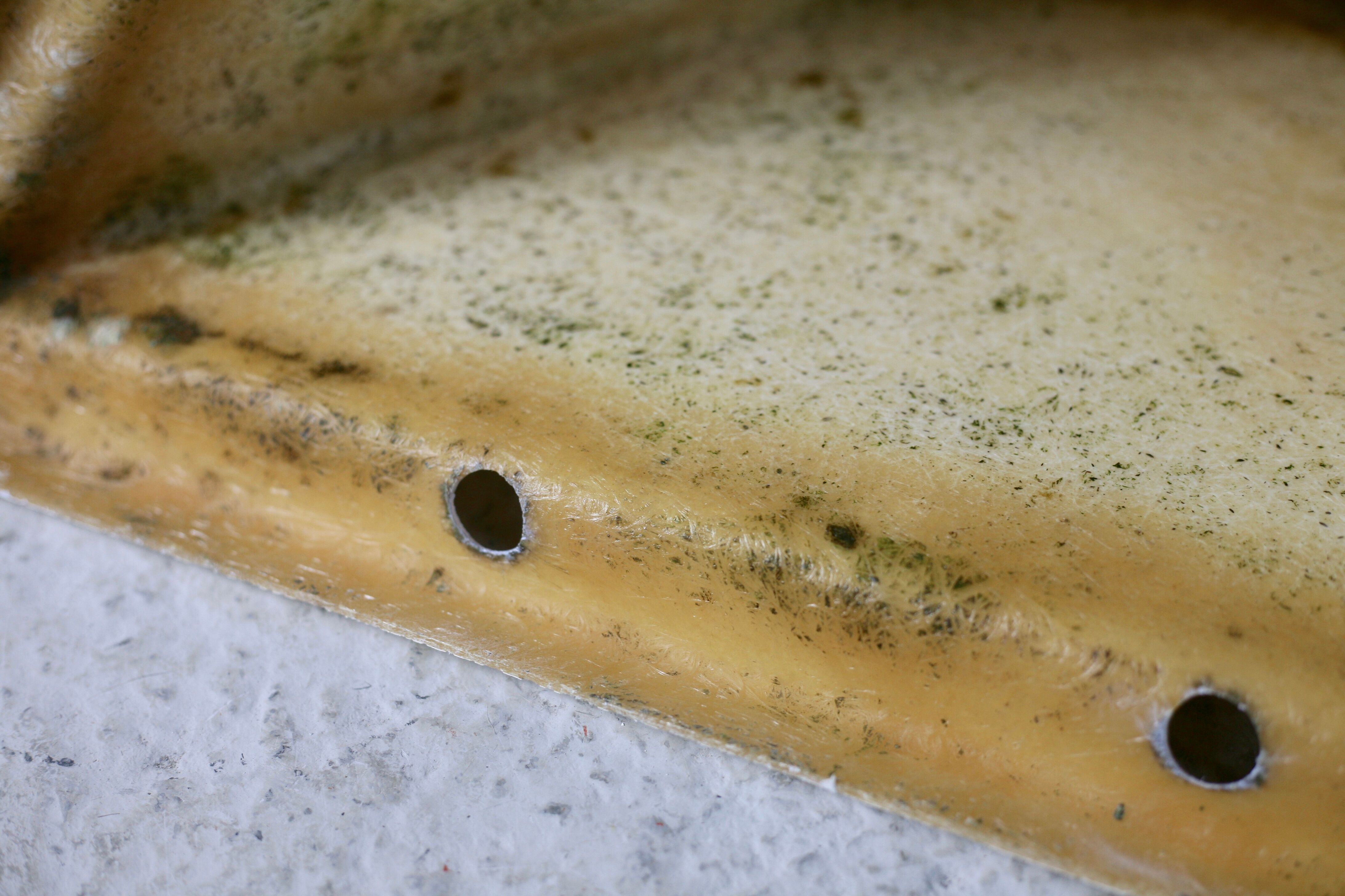 Fiberglass circa 1970. 6 tetrahedron-shaped elements. France.