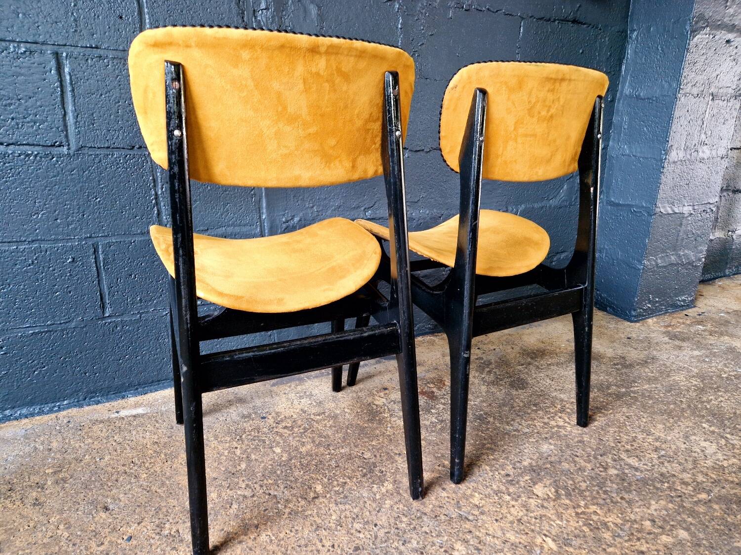 2 vintage chairs in black lacquered wood and yellow/mustard fabric, 1960
