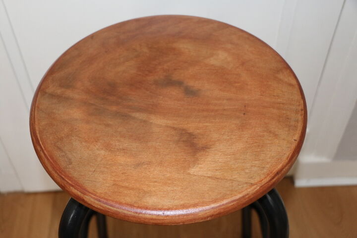 2 sipe stools high 695mm