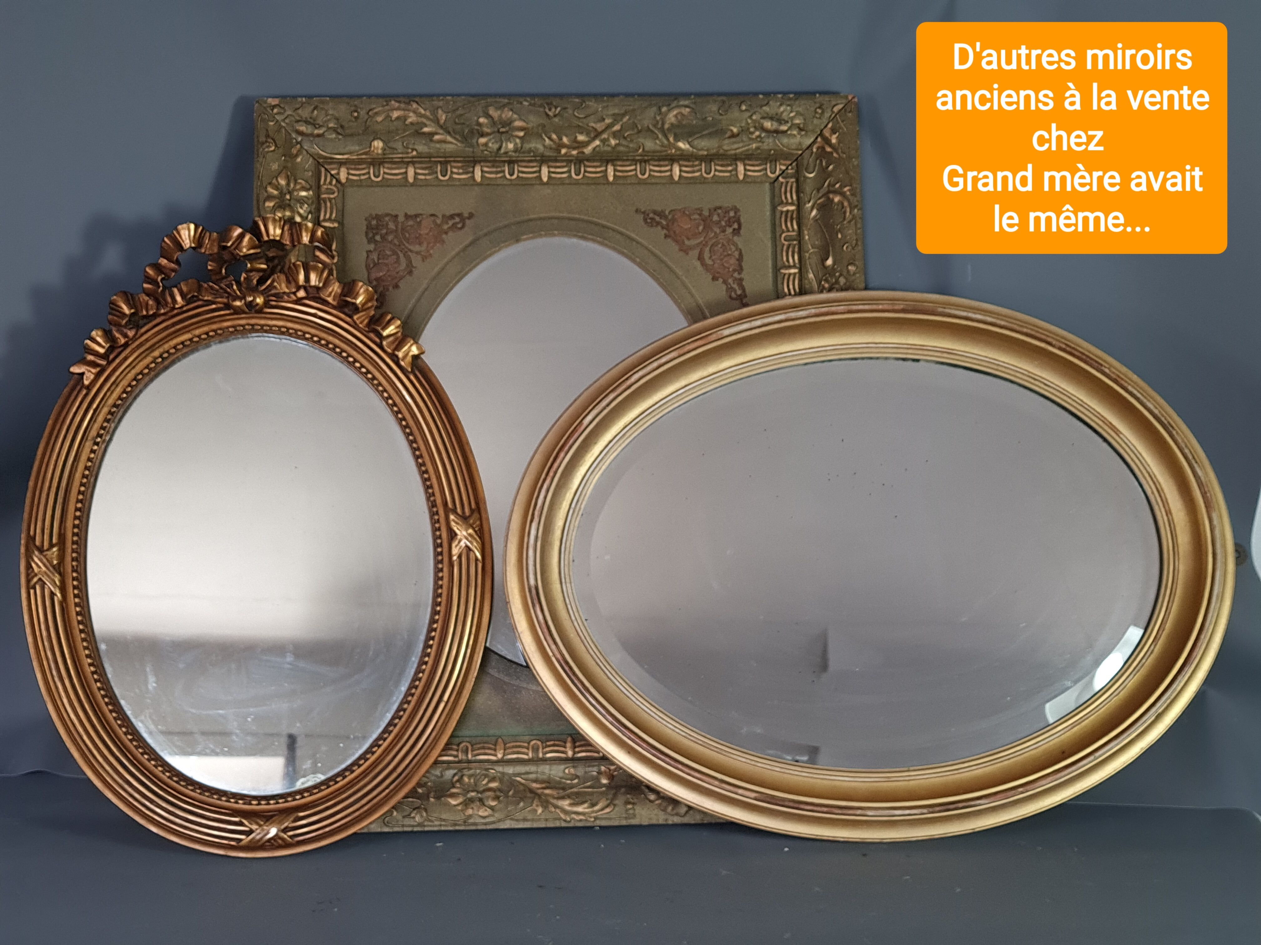 Ancien miroir ovale biseauté bois doré 63x46 cm SB