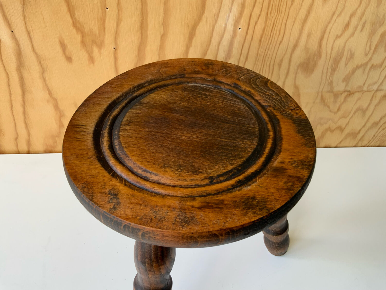 Cowherd stool