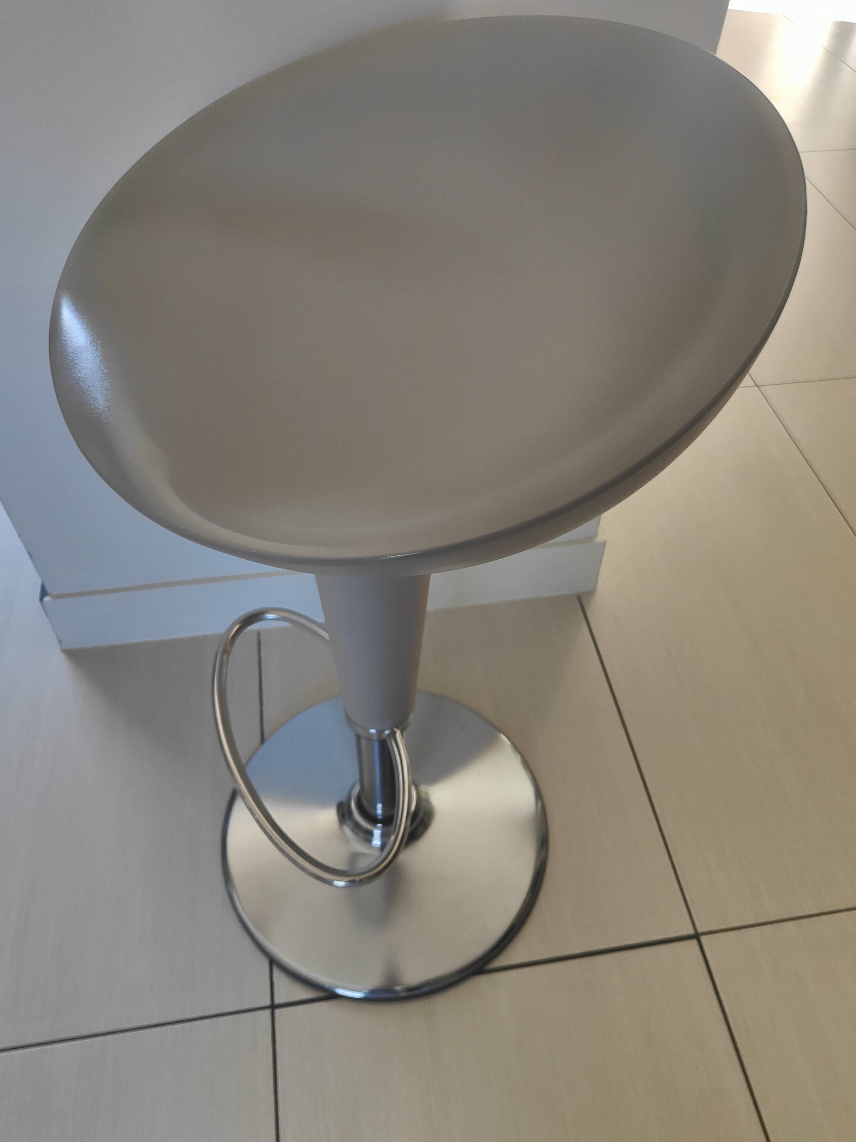 Set of 6 Magis Bombo stools by Stefano Giovannoni - Authentic - Very Good Condition