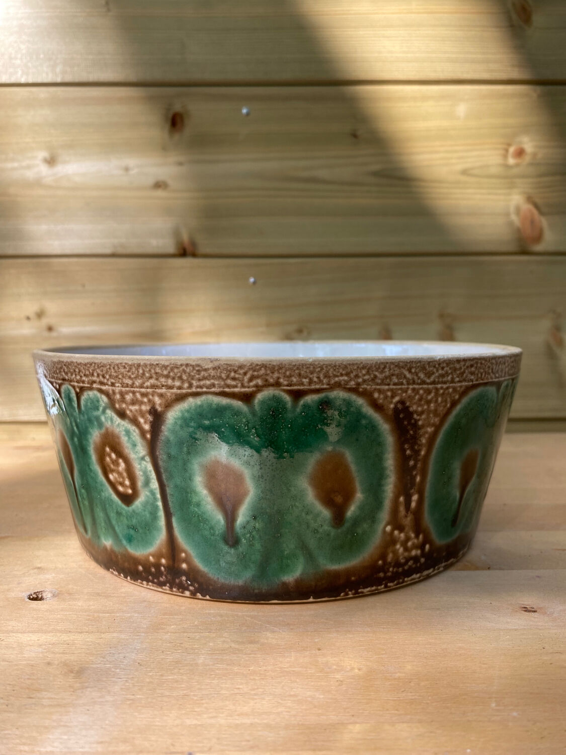 Enamelled salad bowl