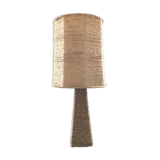 String lamp on sandstone