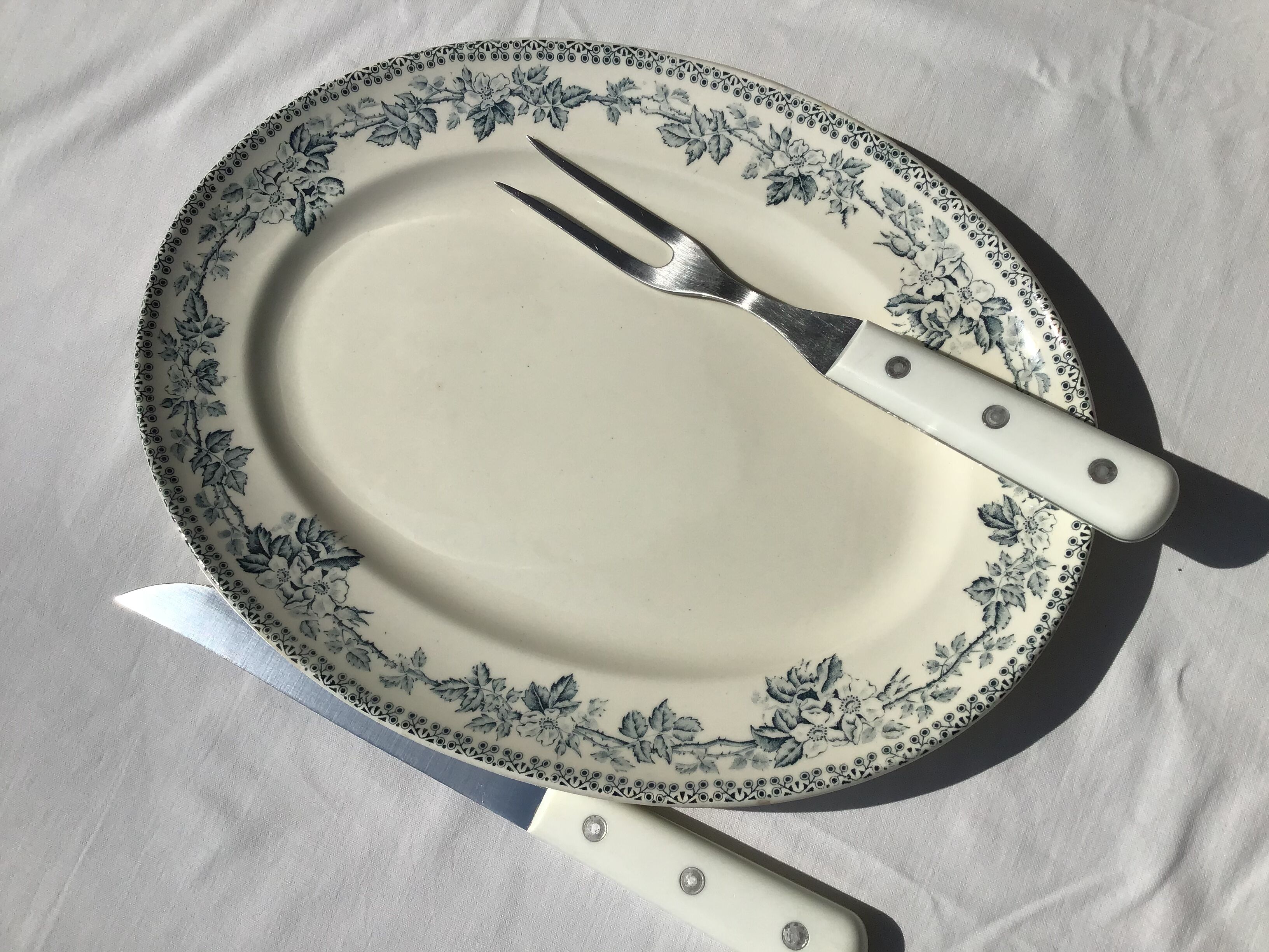 Flat dish grey blue HBCM Guadeloupe