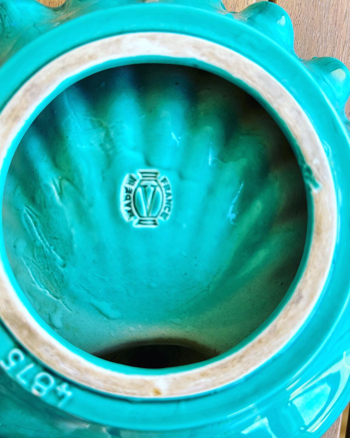 Verceram shell pocket empty