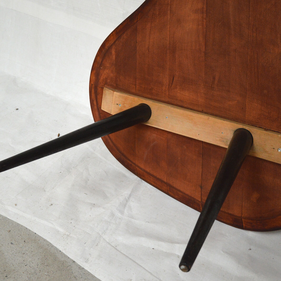 Large coffee table tripod bean, 1960