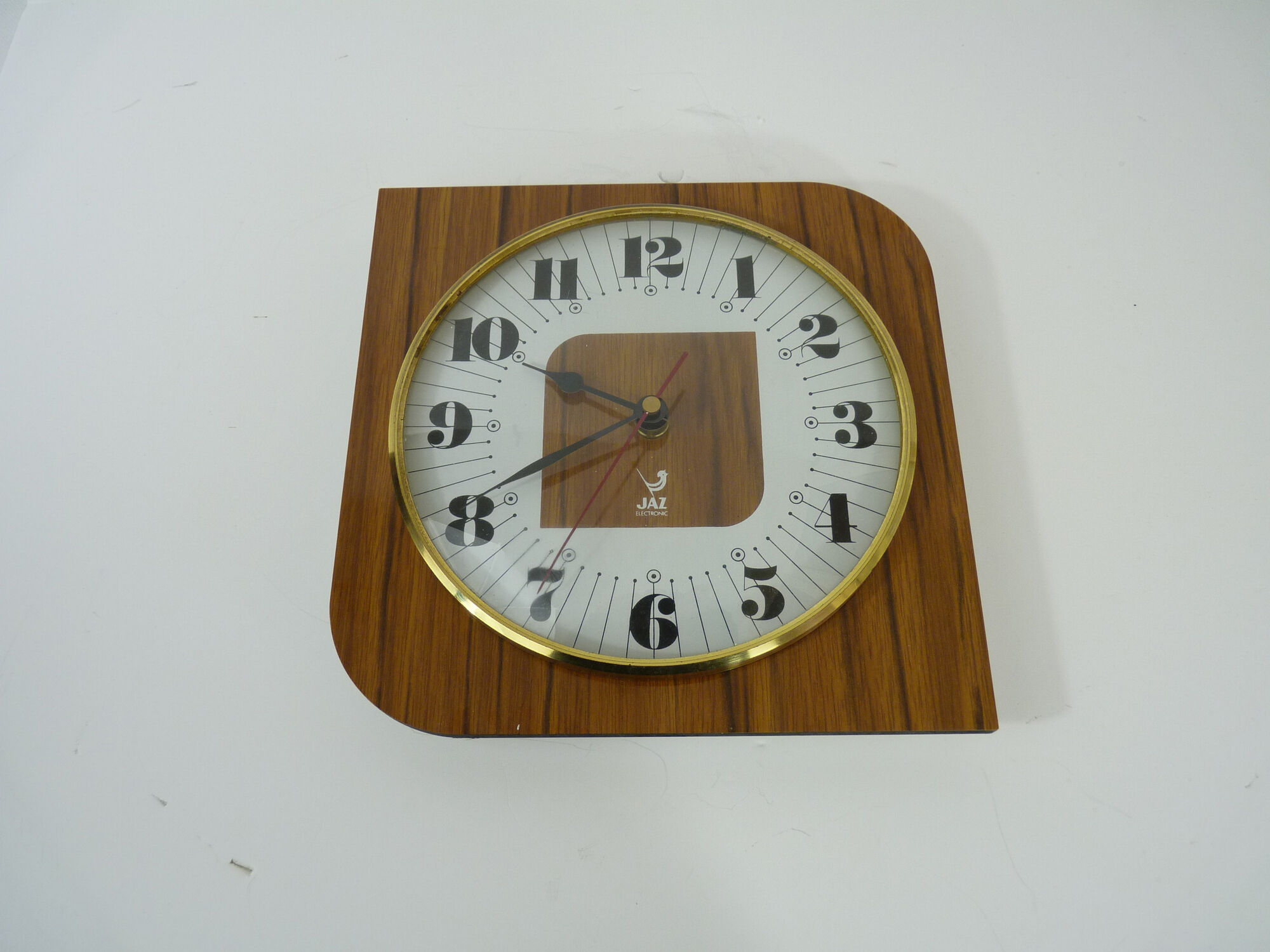 Jaz Electronic Lic Alto France clock in formica, bulging glass frame. Year 70