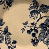 Series of 6 old flat plates in blue earthenware from Gien Iron Earth mature model