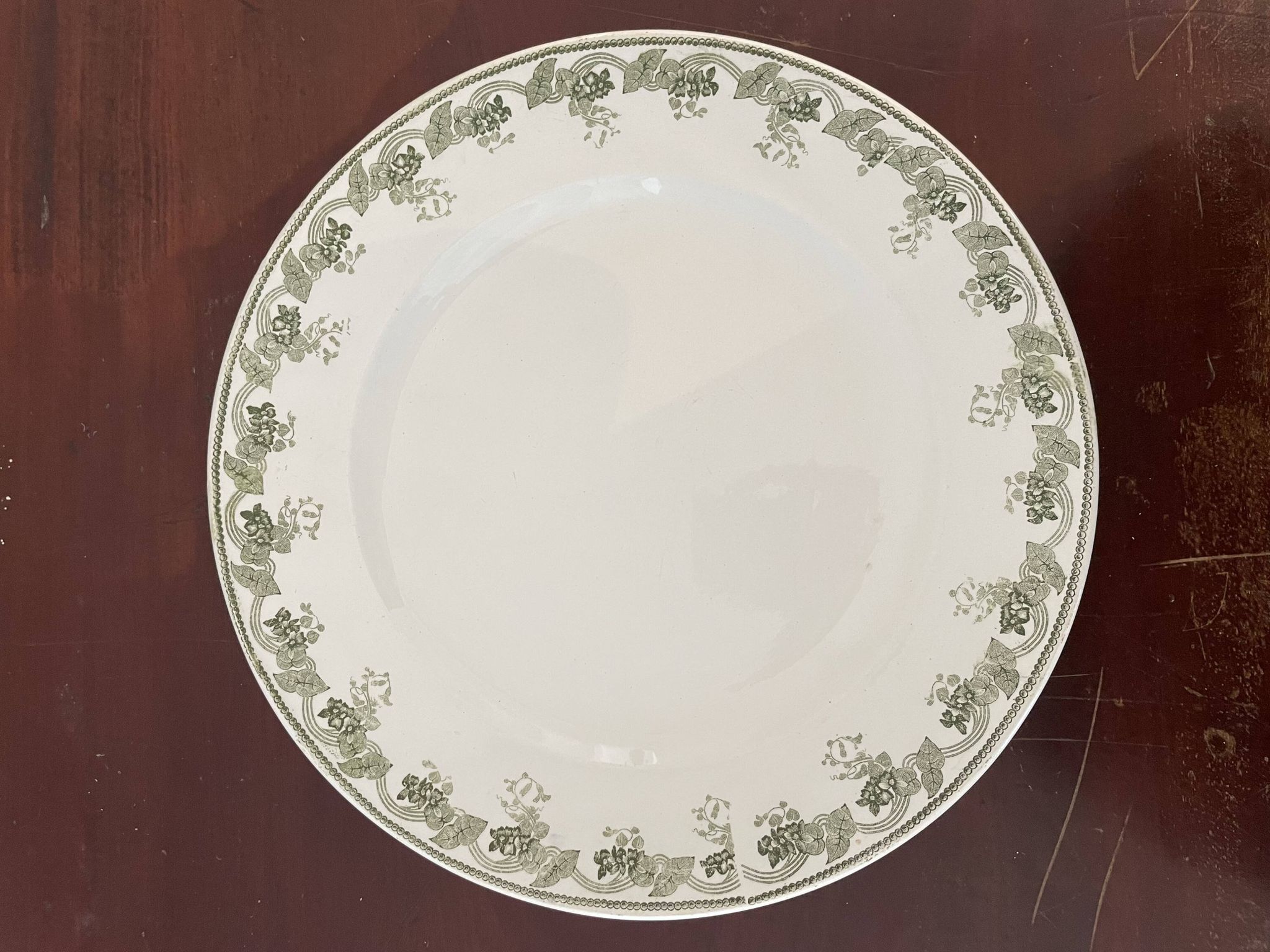 Round ironstone dish Moulin des Loups & Hamage Nord Violetta model