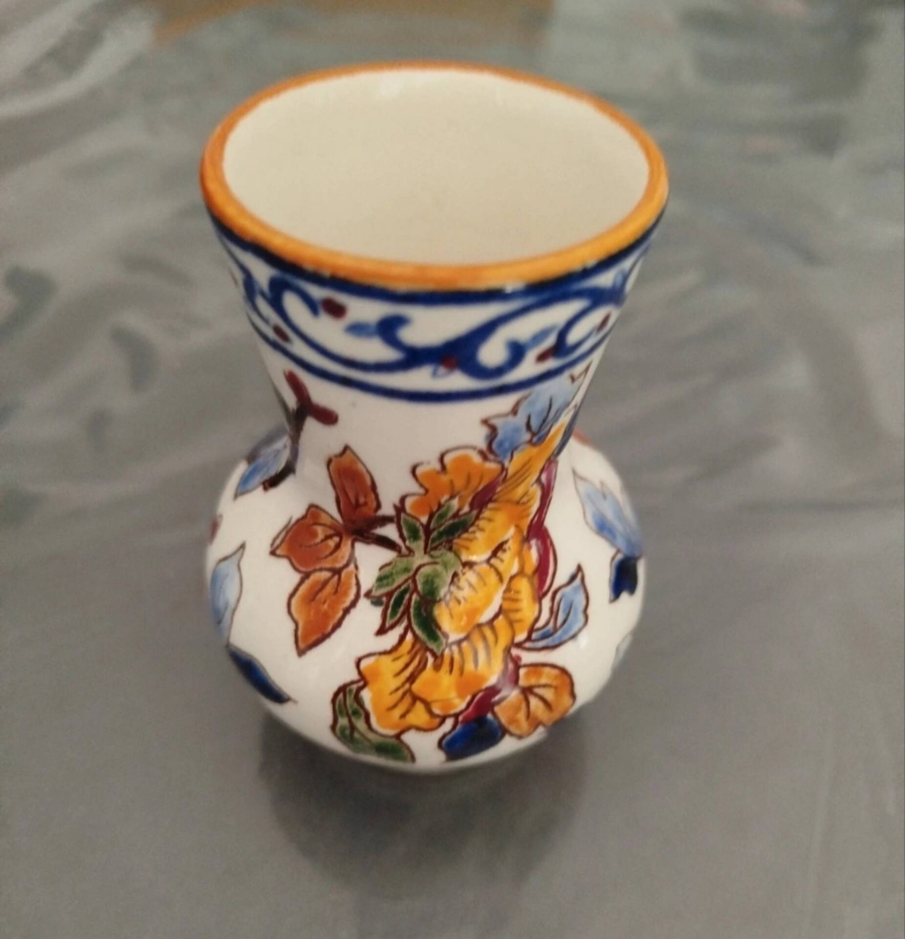 Peony vase from Gien
