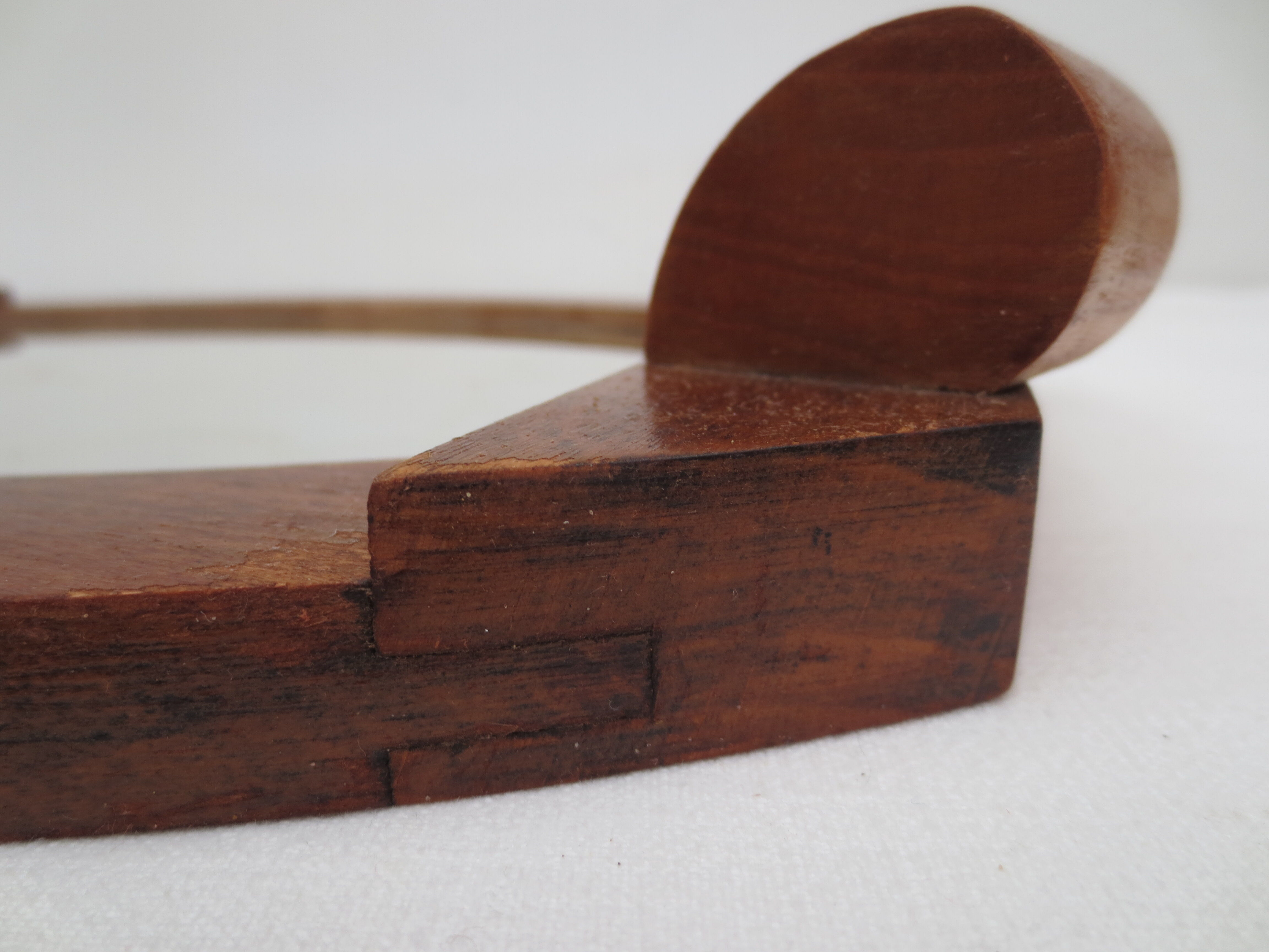 Plateau  à hors d'oeuvre en cristal sur base plateau miroir en bois des  année  40