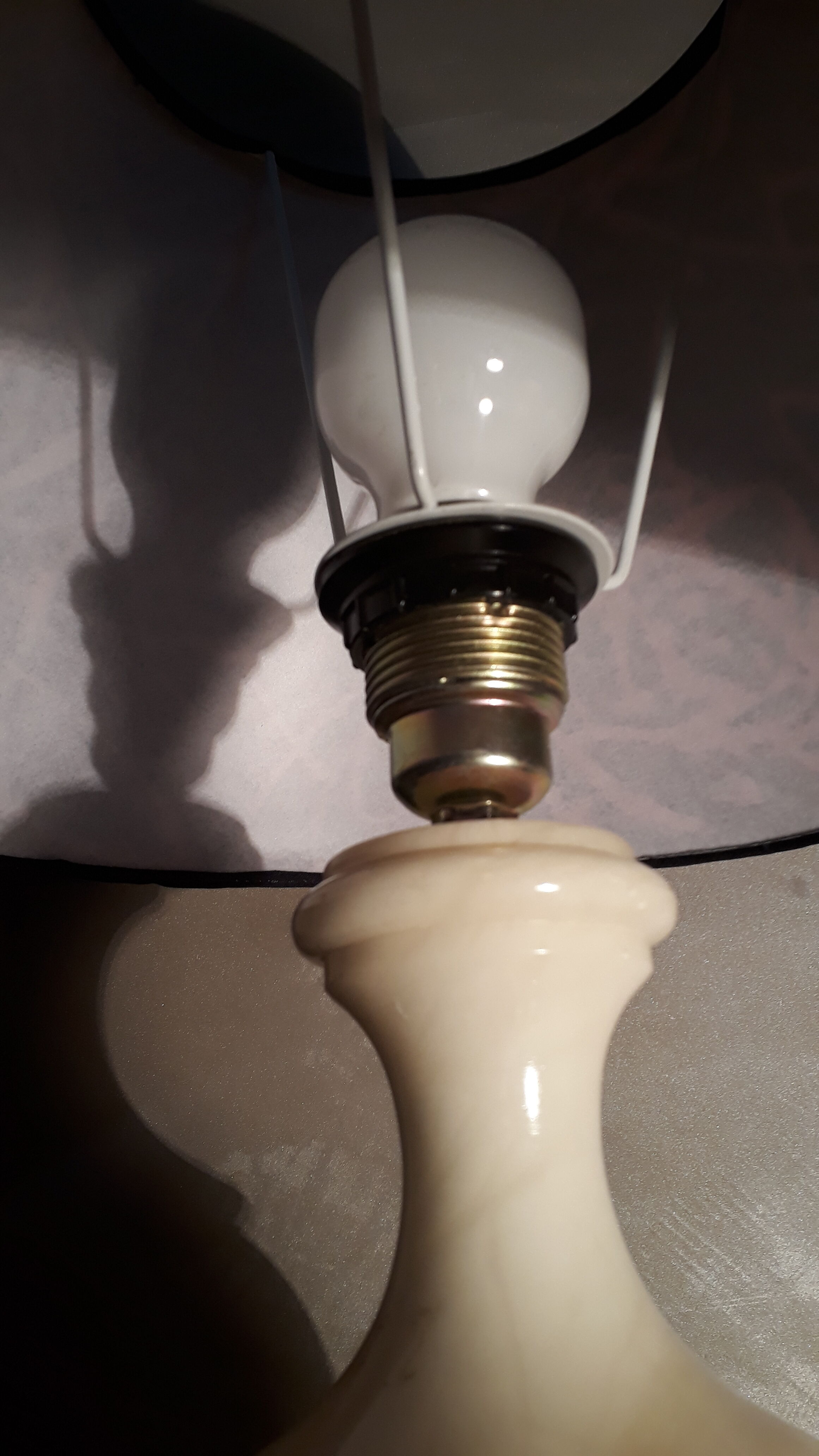 Large albaster lamp 1960 has 70 lampshade in velvet and red 66cm