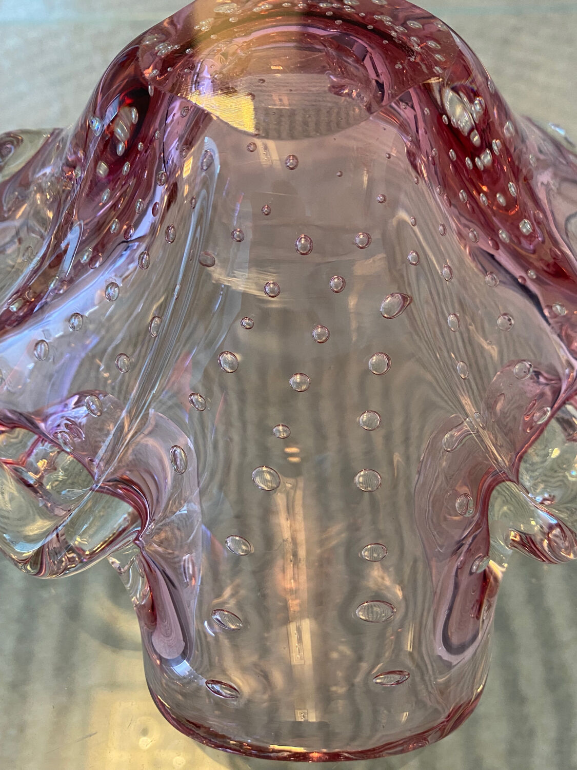 Vintage pink empty pocket ashtray in Murano by Barovier and Toso