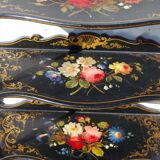 Wall shelf Napoleon III in blackened wood decorated with flowers.