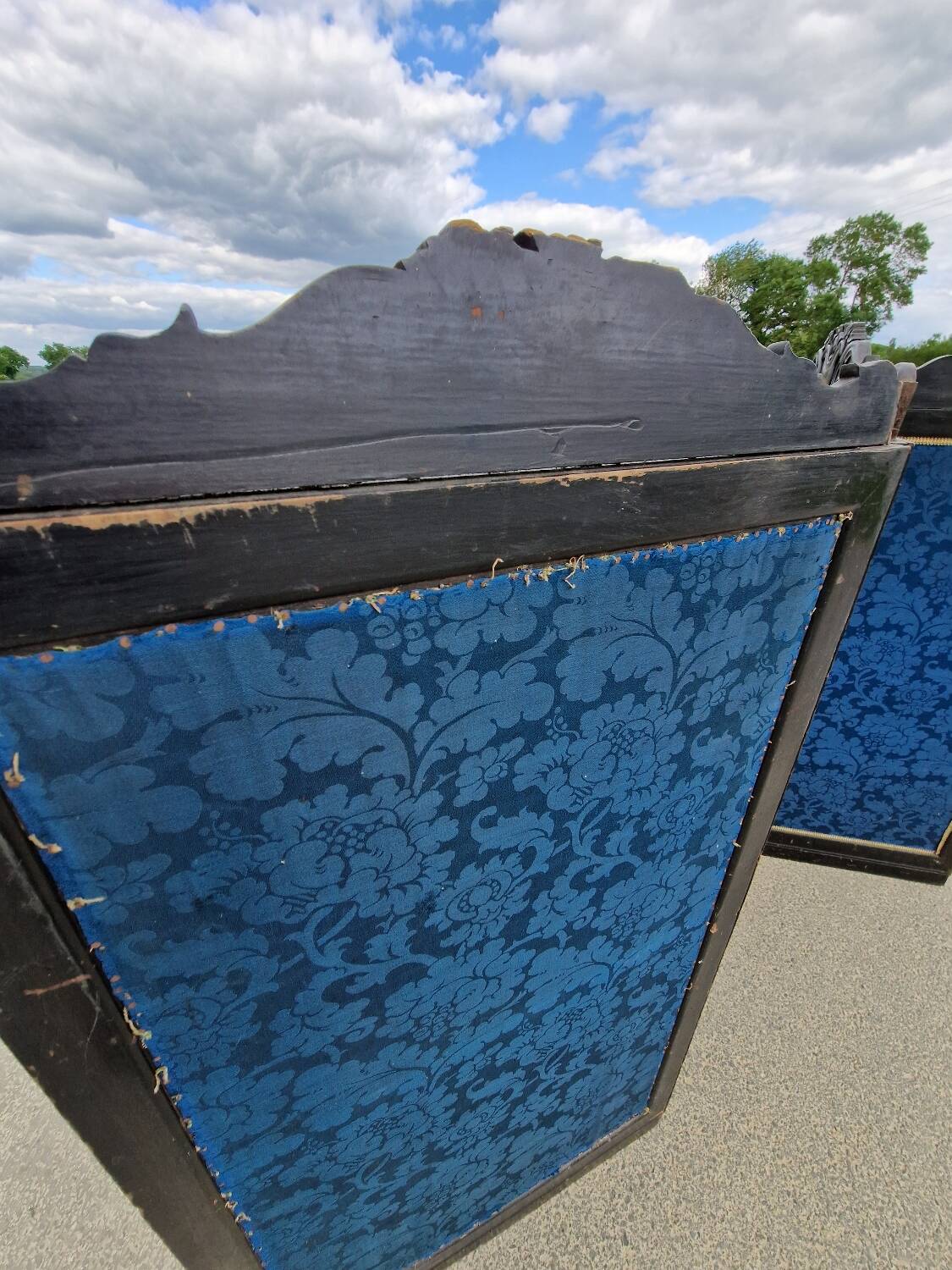 Folding screen in black-painted wood, 19th century